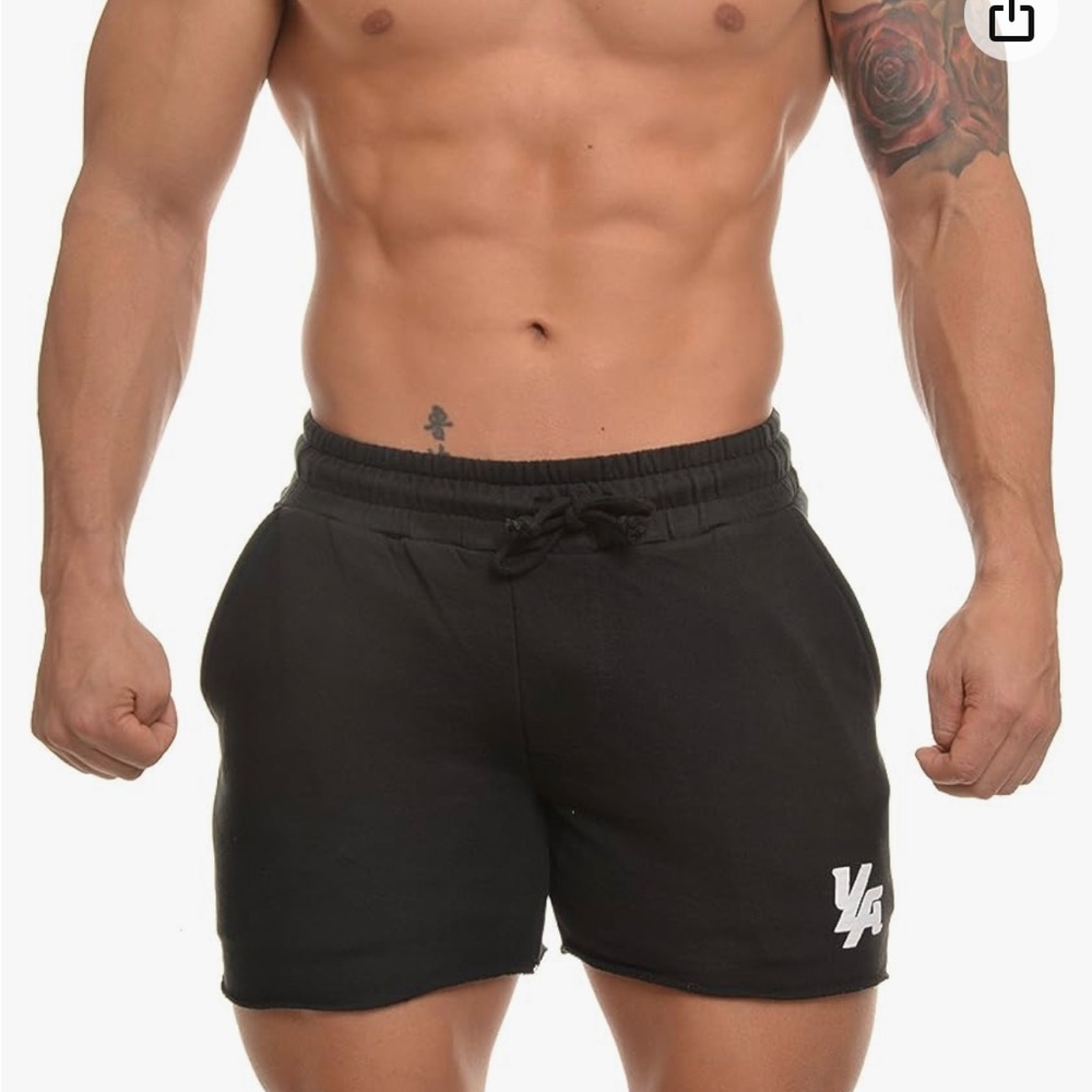 NWOT Men’s YoungLA Medium black workout shorts